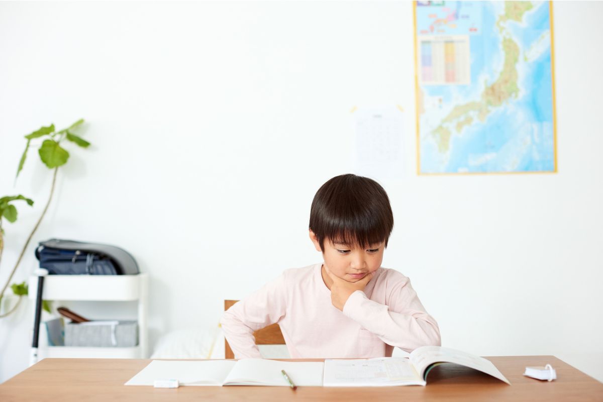 数学の類題を繰り返し解くイメージ