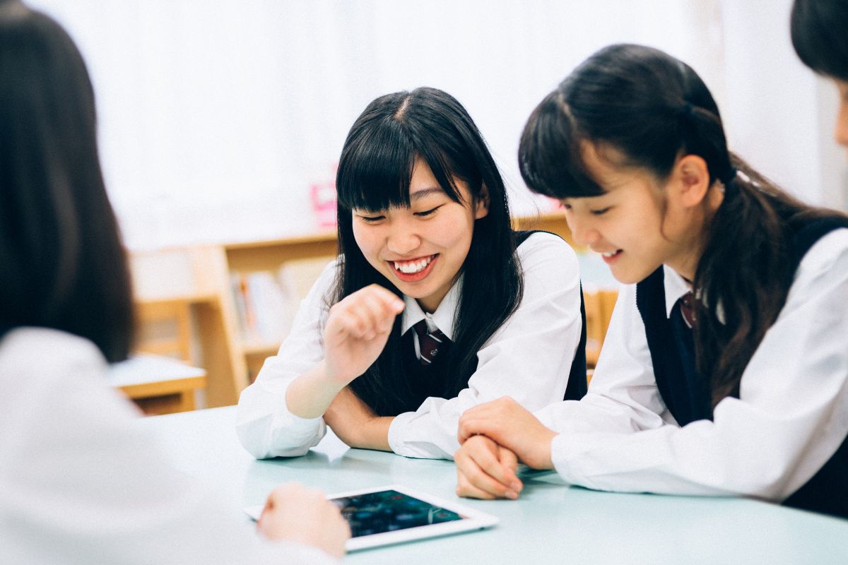 友達と勉強するときの様子