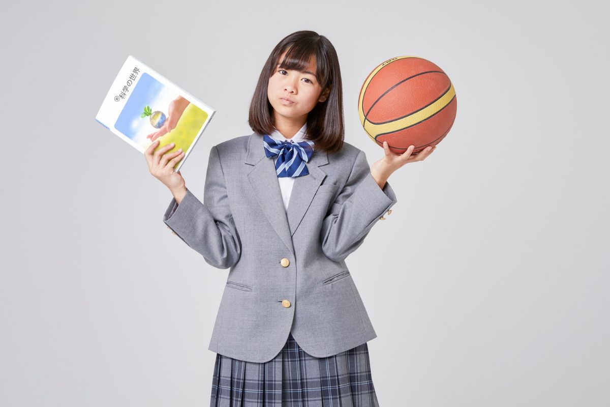 部活動と勉強の両立をイメージした画像